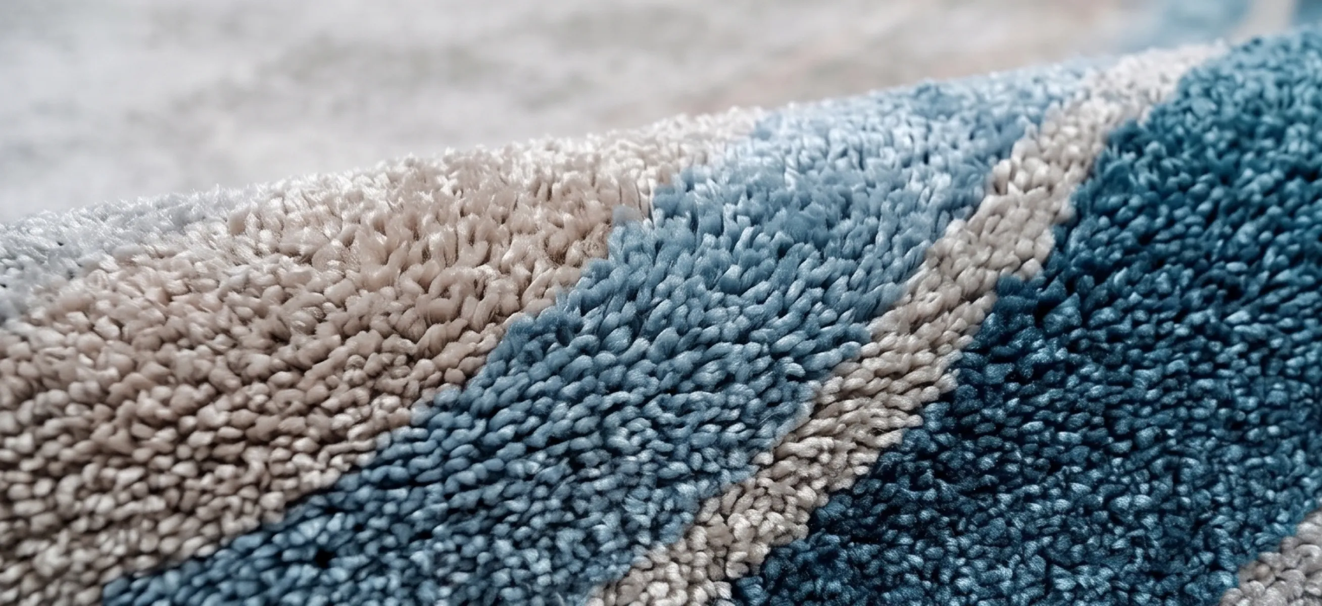 Organic Wave Hand Tufted Viscose Carpet - Blue & Silver